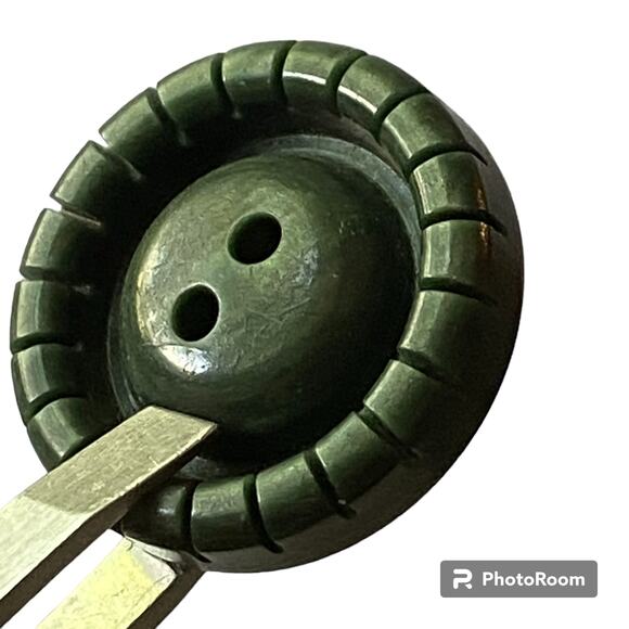 Plastic Buttons 2 Hole Marbled Green Set of 2 Original Sewing Fidget Crafts - Picture 3 of 11